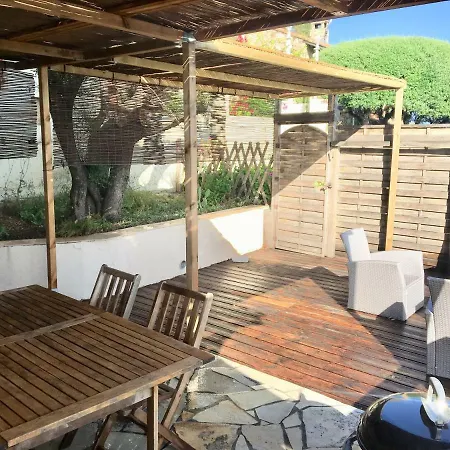 아파트 Du Valinco 오므또